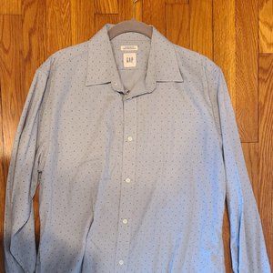 Gap Light Blue Casual Button-Down Shirt – Medium